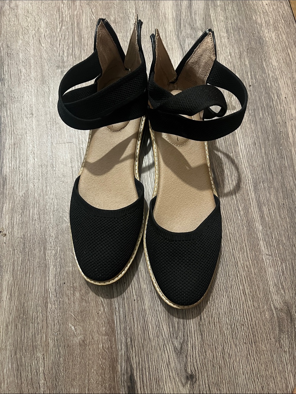 Black Ankle-Tie Flats